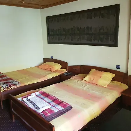 Lodge Toni's Mount